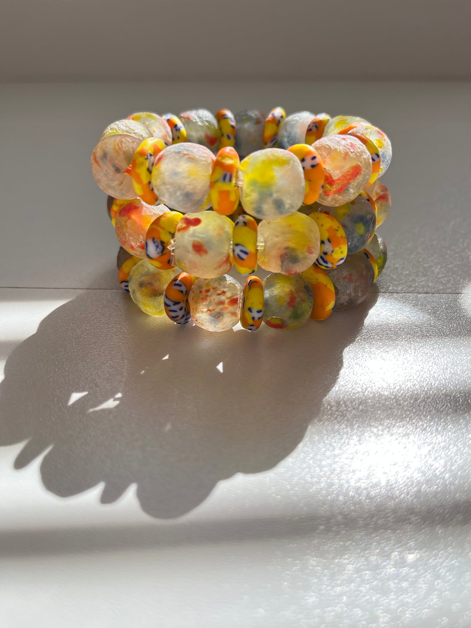 Recycled glass stretch bracelet